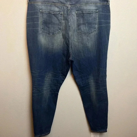 Arizona curvy super skinny high rise plus size jeans. - Picture 3 of 10